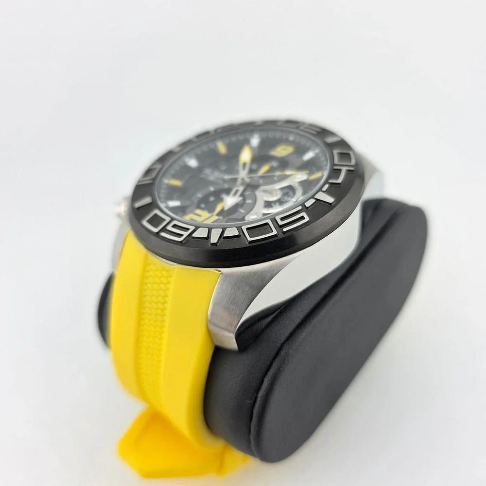Invicta Pro Diver Chronograph 22808 Master of the Oceans Excellent NEEDS BATTERY